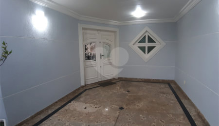 Casa à venda com 4 quartos, sendo 2 suítes,  em Jardim Leonor Mendes de Barros, São Paulo, SP