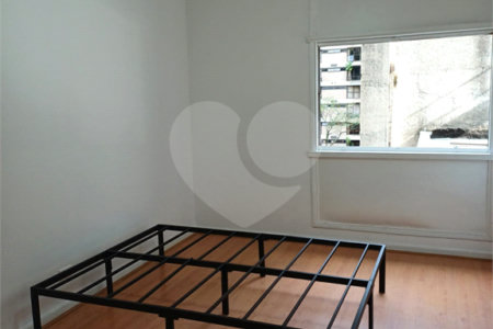 Apartamento à venda com 2 quartos em Cerqueira César, São Paulo, SP