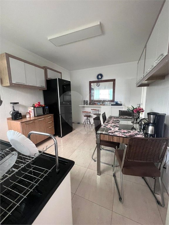 Casa à venda com 3 quartos em Vila Oliveira, Mogi das Cruzes, SP