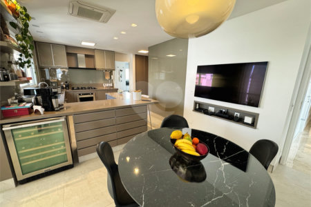Apartamento à venda com 3 suítes em Itaim Bibi, São Paulo, SP