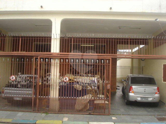 Sobrado à venda com 5 quartos, sendo 2 suítes,  em Jardim Leonor Mendes de Barros, São Paulo, SP