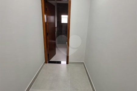 Casa à venda com 3 quartos, sendo 1 suíte,  no condomínio Helena Maria, Sorocaba - SP