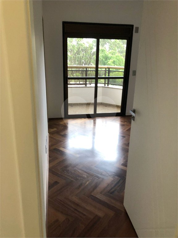 Apartamento à venda com 4 suítes em Vila Suzana, São Paulo, SP