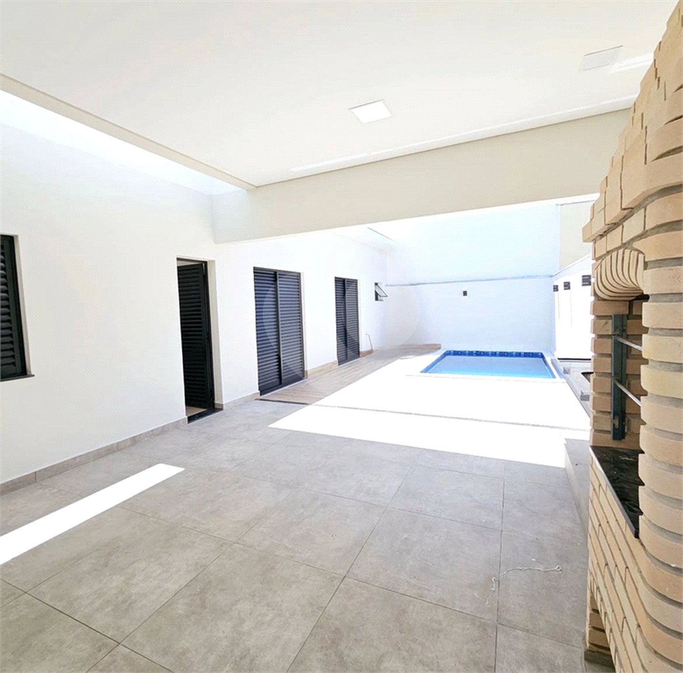 Casa à venda com 3 quartos, sendo 1 suíte, no condomínio Parque Ibiti Reserva, Sorocaba - SP