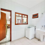 Casa à venda com 4 quartos, sendo 3 suítes, no condomínio Morada da Serra, São José dos Campos - SP