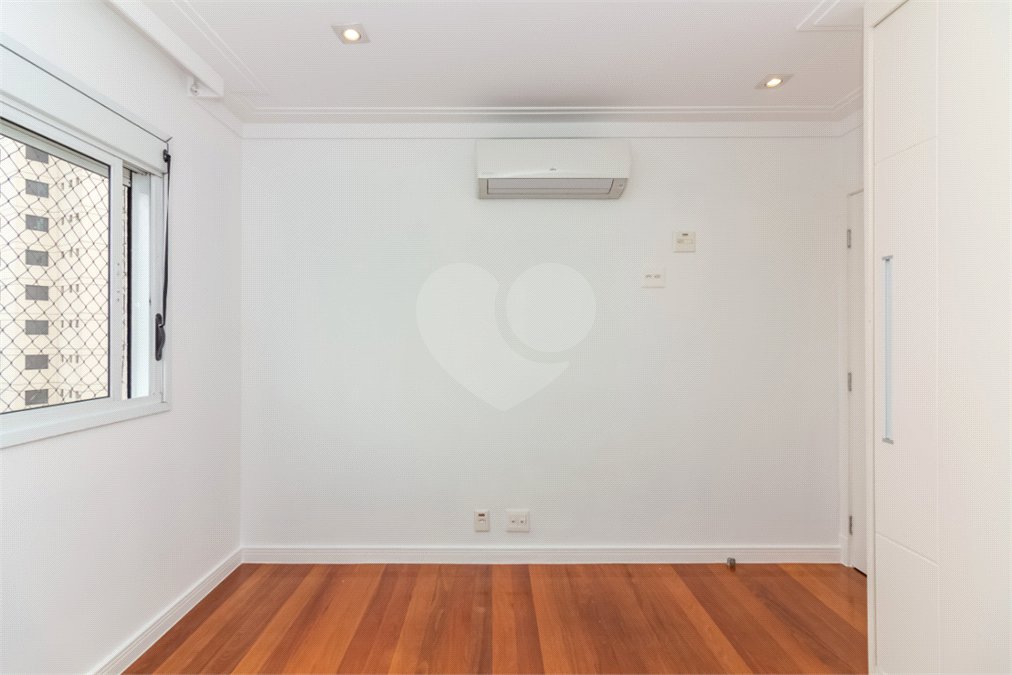 Apartamento à venda com 3 suítes em Alto da Boa Vista, São Paulo, SP