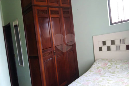 Sobrado à venda com 3 quartos, sendo 1 suíte, em Alto da Boa Vista, São Paulo, SP