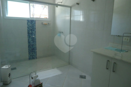 Casa à venda com 6 quartos, sendo 4 suítes,  no condomínio Monte Belo, Salto - SP