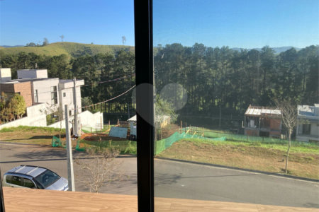 Casa à venda com 4 quartos, sendo 3 suítes,  no condomínio Reserva Granja Anita, Mogi das Cruzes - SP