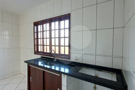 Casa para alugar com 2 quartos em Campo Grande, Rio de Janeiro, RJ