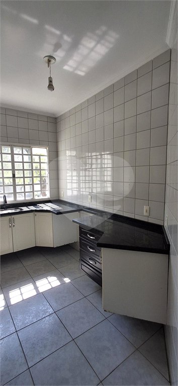 Sobrado à venda com 4 quartos, sendo 1 suíte, em Portal das Acácias, Indaiatuba, SP