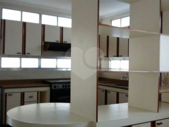 Sobrado à venda com 3 suítes em Vila Gustavo, São Paulo, SP