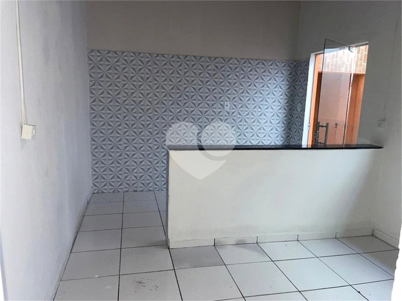 Casa à venda com 2 quartos em Vila Carvalho, Itapetininga, SP