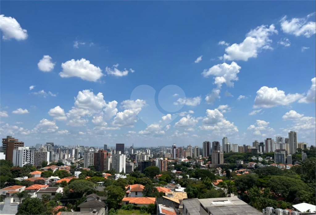 Apartamento à venda com 3 quartos, sendo 1 suíte, em Pinheiros, São Paulo, SP
