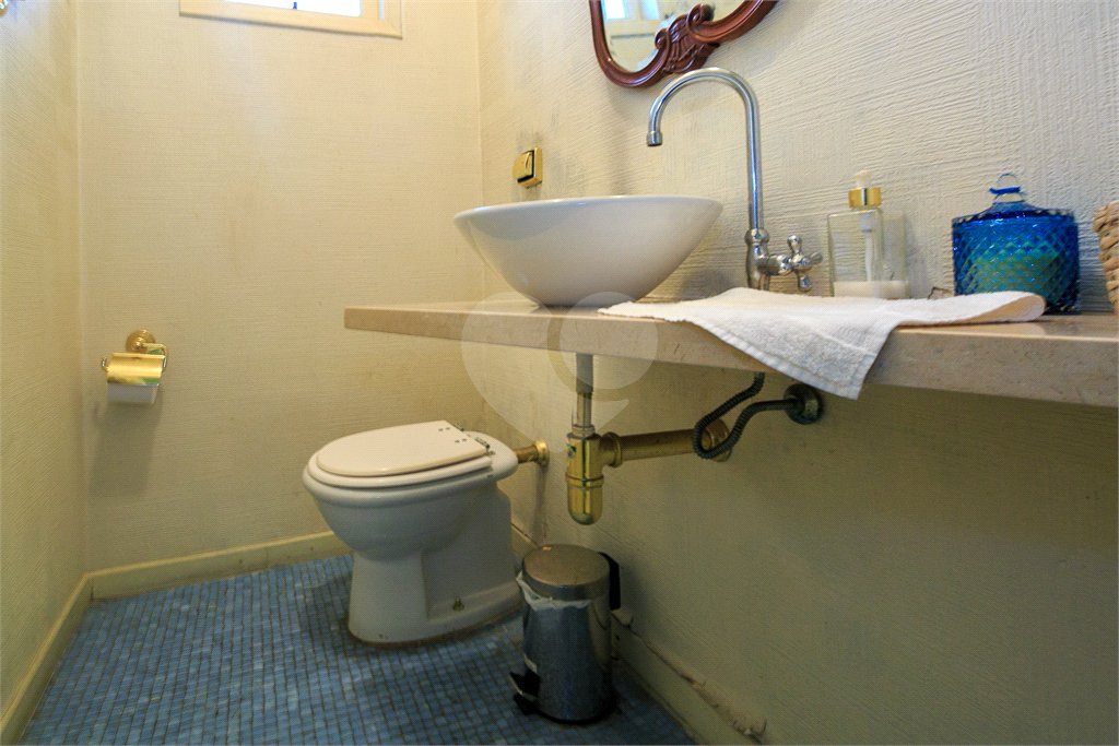 Casa à venda com 4 quartos, sendo 2 suítes, em Jardim Marajoara, São Paulo, SP