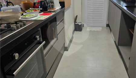 Apartamento à venda com 2 quartos, sendo 1 suíte,  em Loteamento Mogilar, Mogi das Cruzes, SP