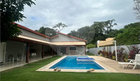 Casa à venda com 4 quartos, sendo 3 suítes, no condomínio São Joaquim, Vinhedo - SP
