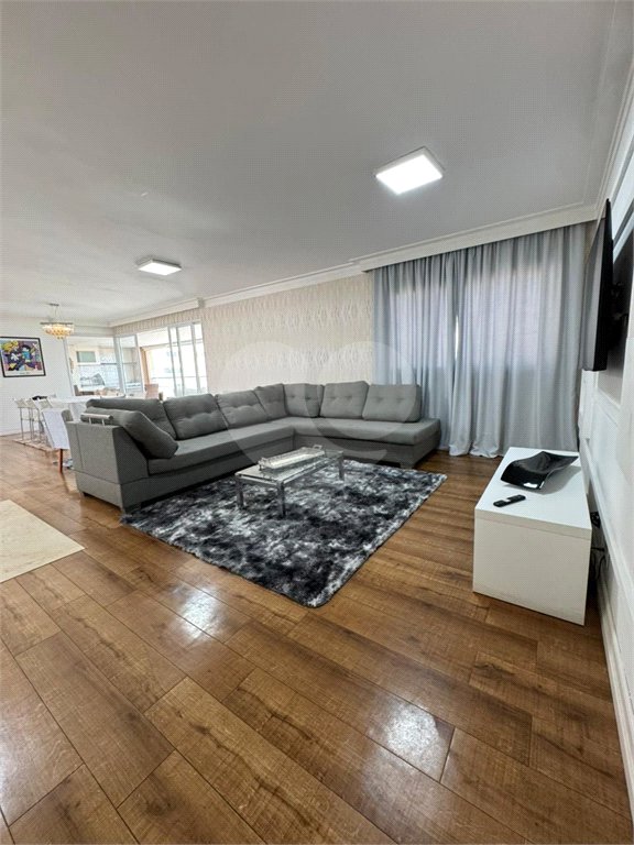 Apartamento para alugar com 4 quartos, sendo 3 suítes,  em Vila Gomes Cardim, São Paulo, SP