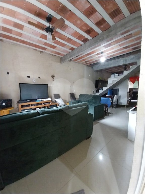 Casa à venda com 4 quartos, sendo 1 suíte, no condomínio Gramado do Mendanha, Rio de Janeiro - RJ