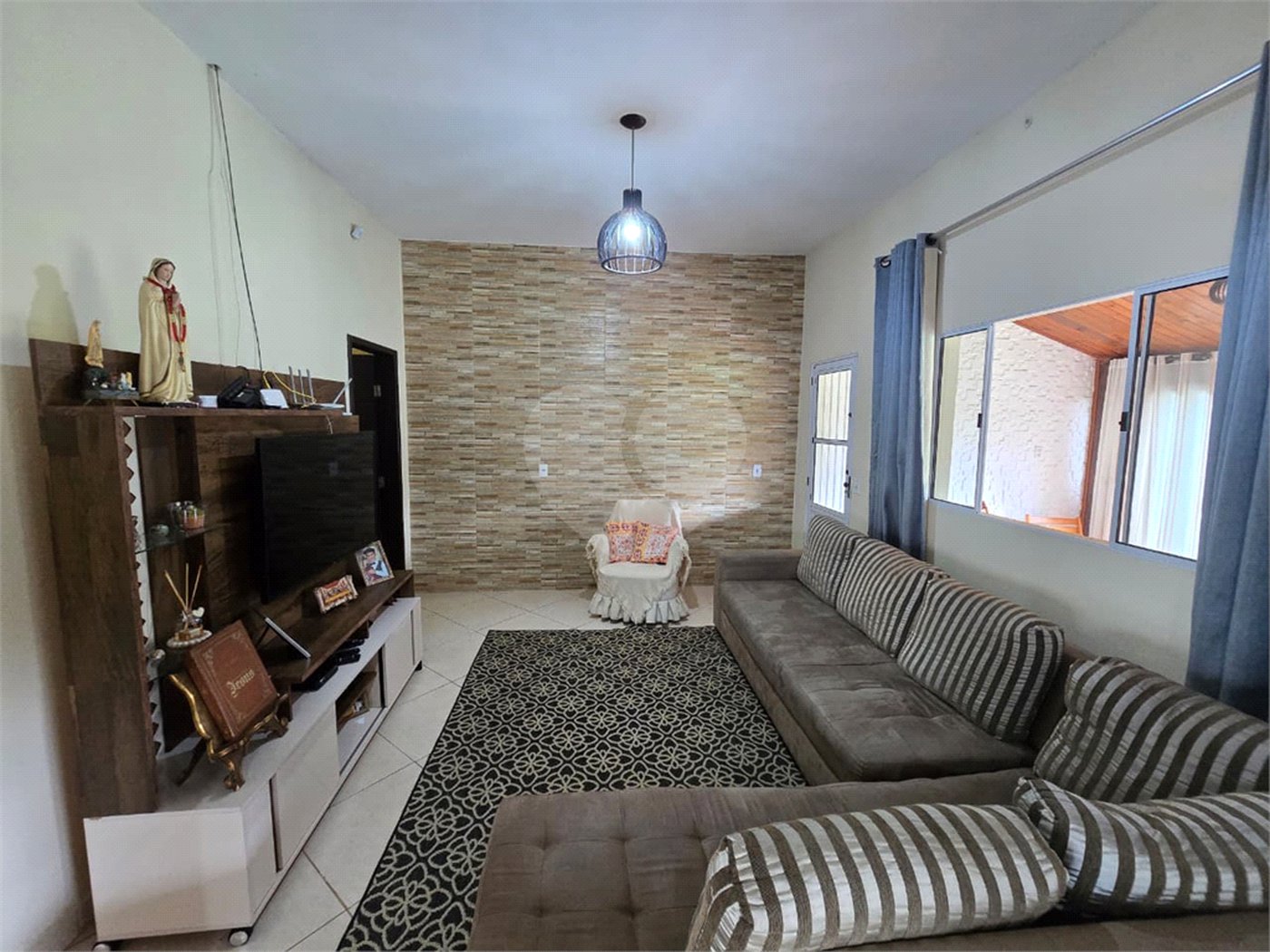 Chácara à venda com 3 quartos, sendo 1 suíte, em Cercadinho, Alambari, SP