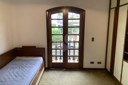 Sobrado à venda com 4 quartos, sendo 3 suítes, em Planalto Paulista, São Paulo, SP