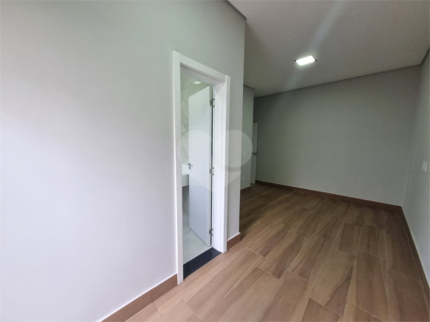Casa à venda com 3 quartos, sendo 1 suíte,  no condomínio Reserva Ipanema I, Sorocaba - SP
