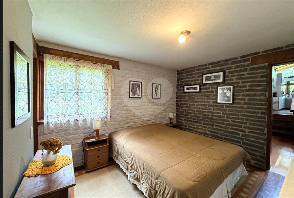 Casa à venda com 4 suítes em Vila Natal, Campos do Jordão, SP