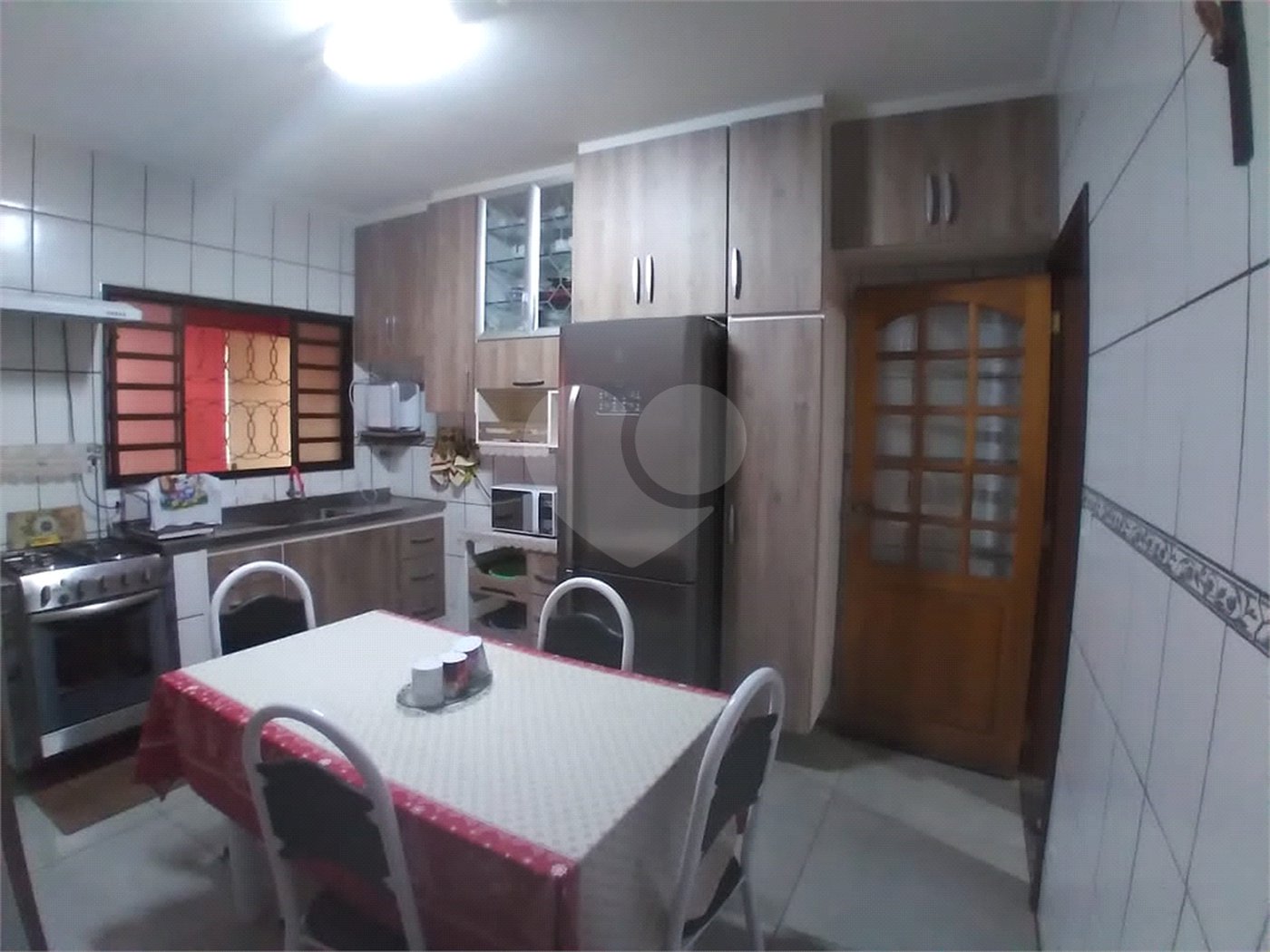 Casa + salão comercial na Vila Vista Alegre
