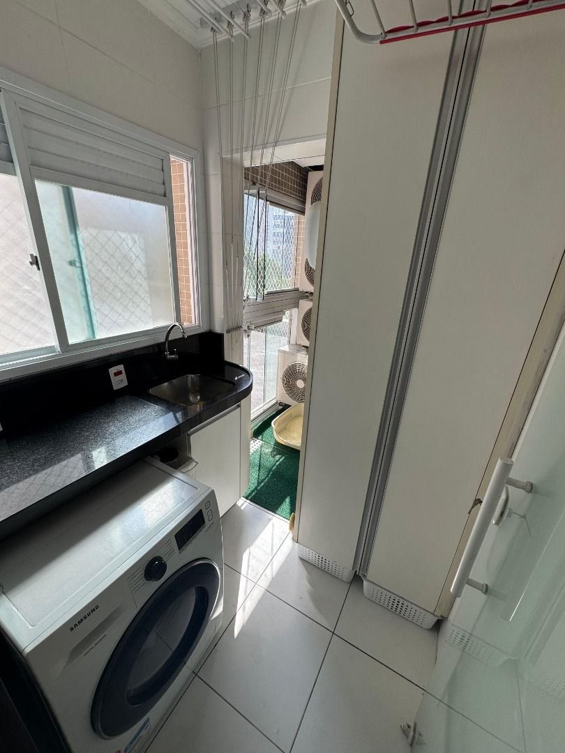 Apartamento Alto Padrão, 103 m² e 3 dormitórios à venda no José Menino - Santos/SP