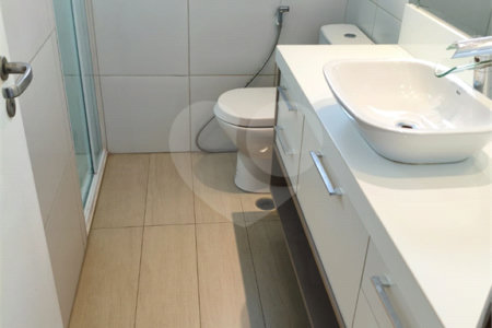 Apartamento à venda com 2 quartos, sendo 1 suíte,  em Vila Andrade, São Paulo, SP