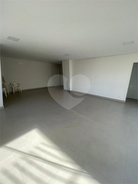 Apartamento à venda com 3 quartos, sendo 1 suíte, em Vila Nivi, São Paulo, SP