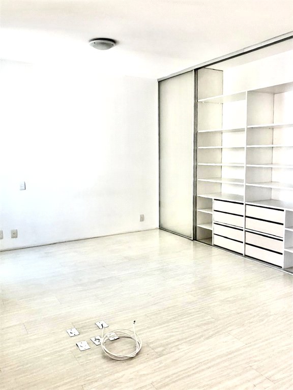 Apartamento à venda com 1 suíte em Pinheiros, São Paulo, SP