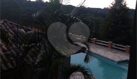 Casa à venda com 3 suítes no condomínio Alpes da Cantareira, Mairiporã - SP