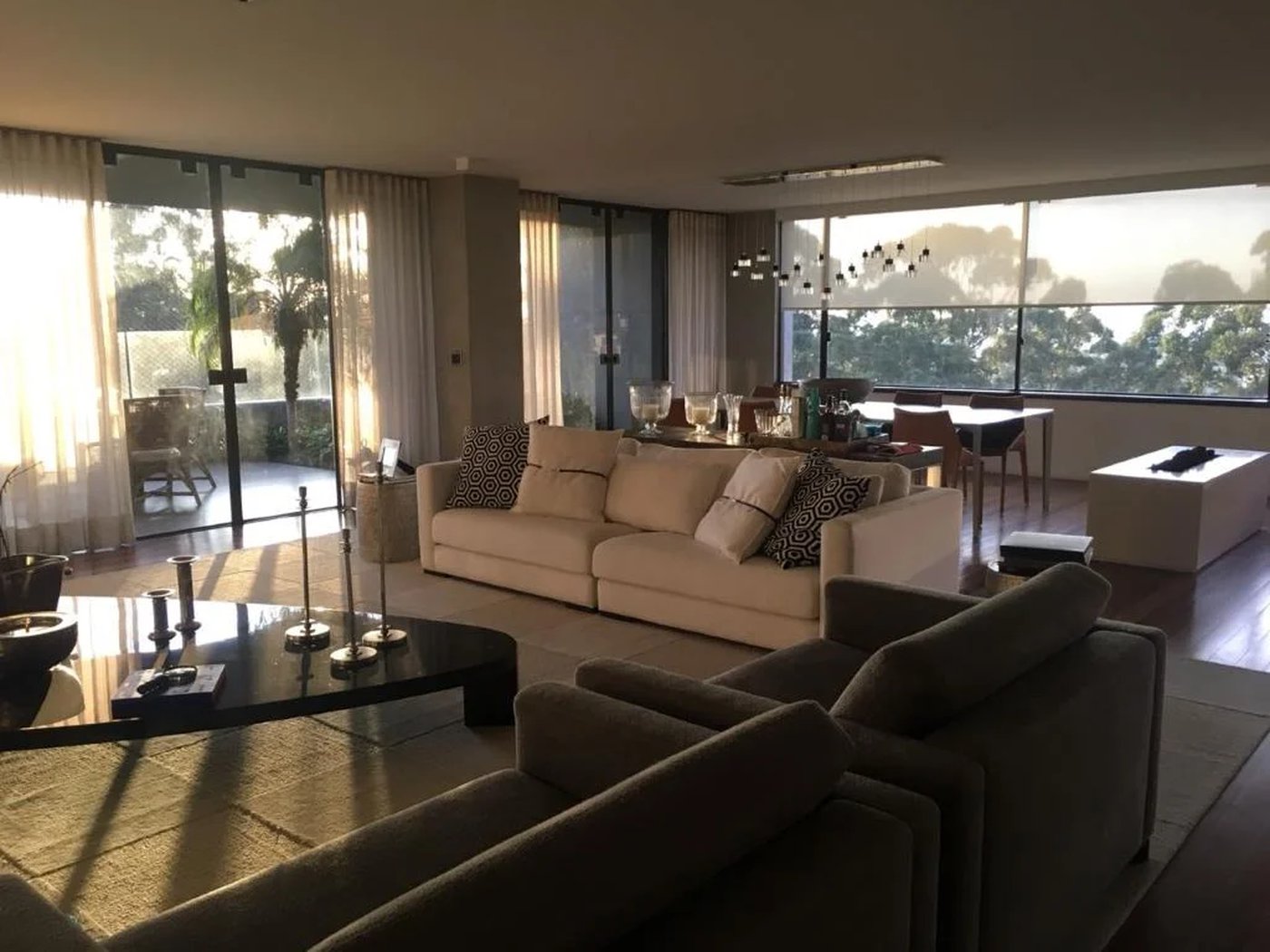 Apartamento à venda com 4 suítes em Vila Suzana, São Paulo, SP