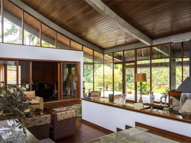 Casa à venda com 3 suítes no condomínio Chácara Flora, São Paulo - SP