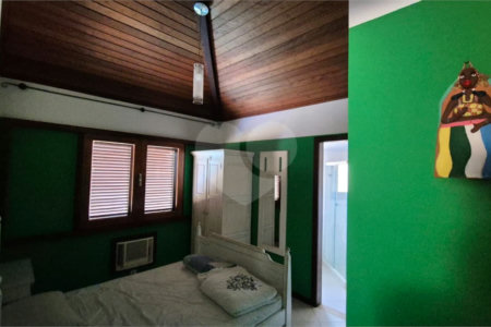 Casa à venda com 5 quartos, sendo 4 suítes,  em Geribá, Armação dos Búzios, RJ