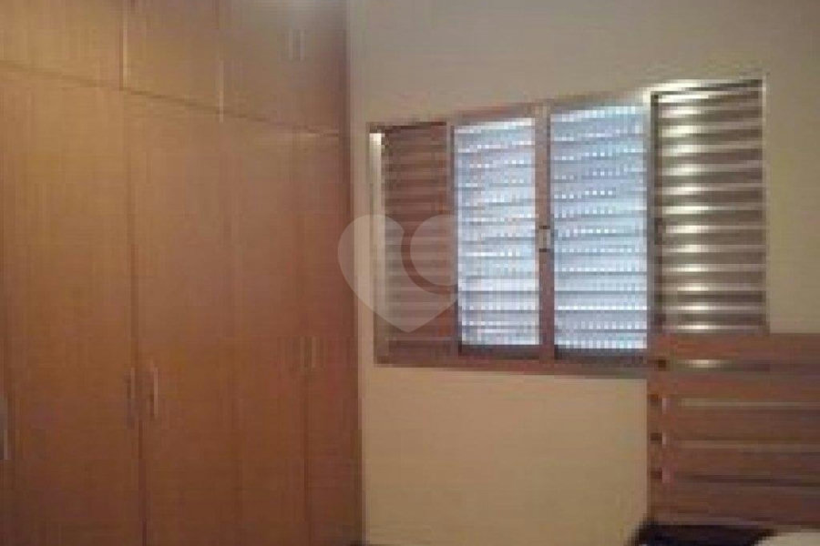 Casa à venda com 3 quartos, sendo 1 suíte,  em Parque Vitória, São Paulo, SP