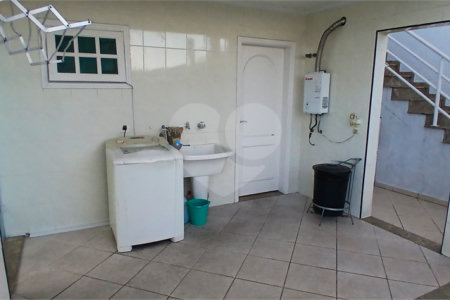 Casa à venda com 4 quartos, sendo 2 suítes, em Jardim Leonor Mendes de Barros, São Paulo, SP