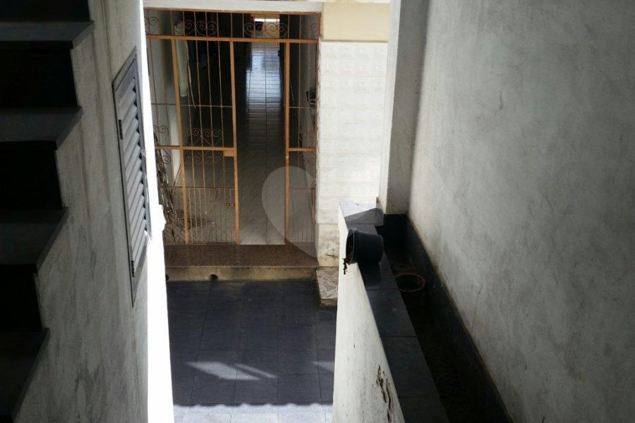 Casa Térrea à venda com 4 quartos em Jardim Peri, São Paulo, SP
