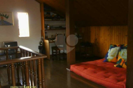 Sobrado à venda com 4 quartos, sendo 2 suítes, em Jardim Peri Peri, São Paulo, SP
