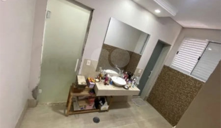 Sobrado à venda com 5 quartos em Santa Maria, Osasco, SP