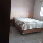 Sobrado à venda com 5 quartos em Jardim Itapuã, Sorocaba, SP