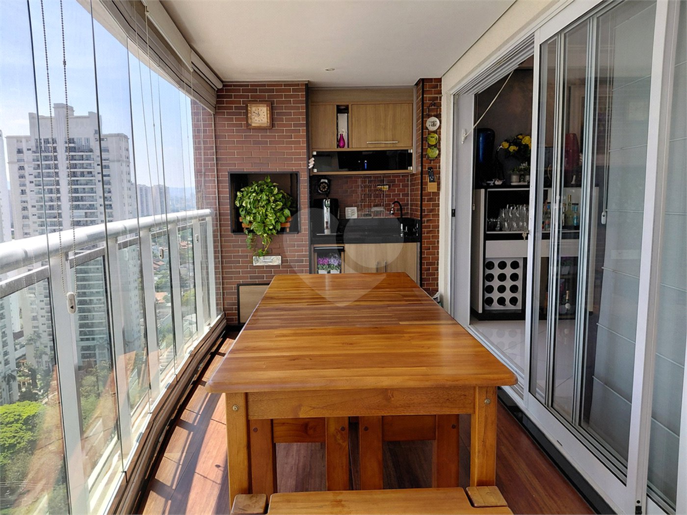 Apartamento para alugar com 4 quartos, sendo 3 suítes,  em Vila Leopoldina, São Paulo, SP