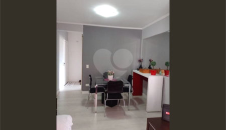Apartamento à venda com 3 quartos, sendo 1 suíte,  em Jardim Ubirajara (zona Sul), São Paulo, SP