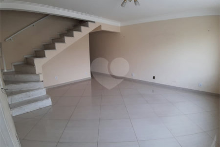 Sobrado à venda com 3 quartos, sendo 1 suíte, em Lauzane Paulista, São Paulo, SP