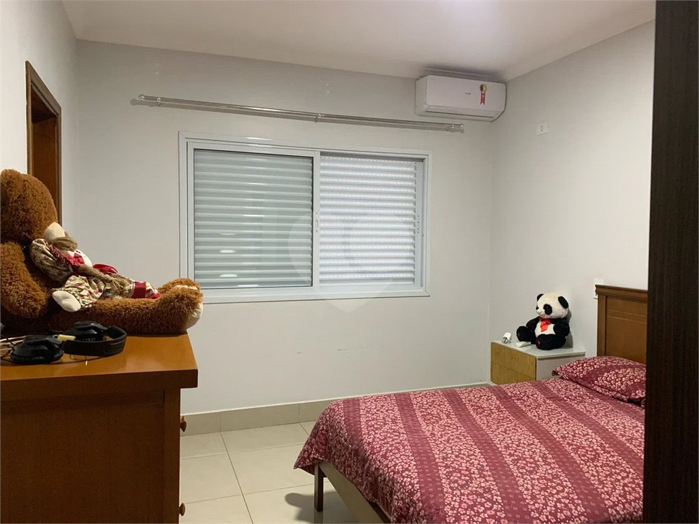 Linda Casa à Venda no Bairro Santa Rosa, na cidade de Piracicaba-SP.