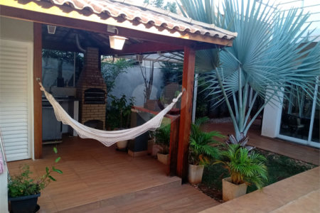 Sobrado no Condomínio Jardim Botânico