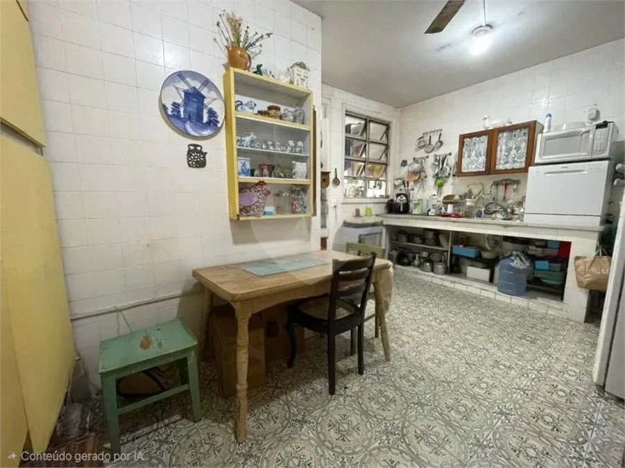 Apartamento à venda com 4 quartos, sendo 1 suíte, em Lagoa, Rio de Janeiro, RJ