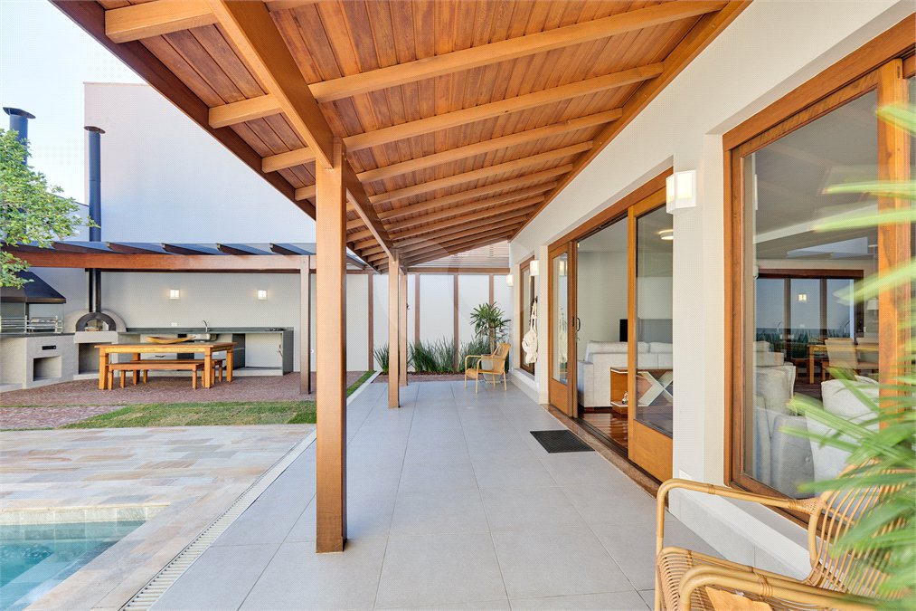 Casa à venda com 4 quartos, sendo 3 suítes, em Granja Julieta, São Paulo, SP