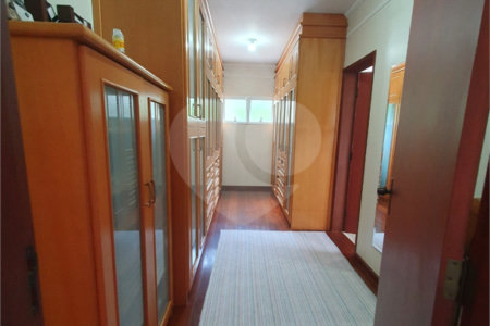 Casa à venda com 5 suítes no condomínio Vila Hípica I, Vinhedo - SP